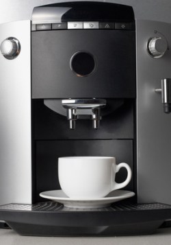 Für guten Kaffee und lange Haltbarkeit: Reinigungstipps für Kaffeemaschinen