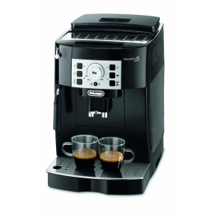 Gut und günstig: Espressomaschine DeLonghi ECAM 22.110 B Magnifica S